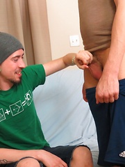 Spring Break Challenge - Gay porn pics at Gaystick