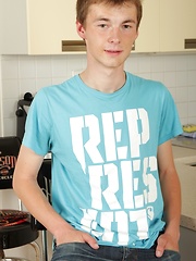 Sexy Tommy Marco masturbating on the kitchen counter. - Gay porn pics at Gaystick