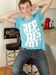 Sexy Tommy Marco masturbating on the kitchen counter. - Gay porn pics at Gaystick