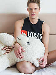 Tristan Archer Rides Valentino Medici's Muscle-Daddy Dick - Gay porn pics at Gaystick