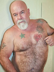 Pablo Paris - Load Collector - Gay porn pics at Gaystick